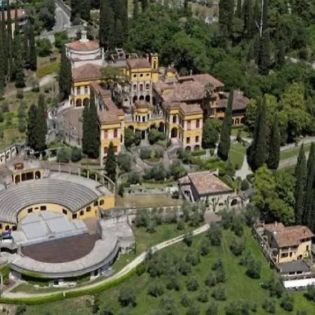 Il Loggiato Gargnano